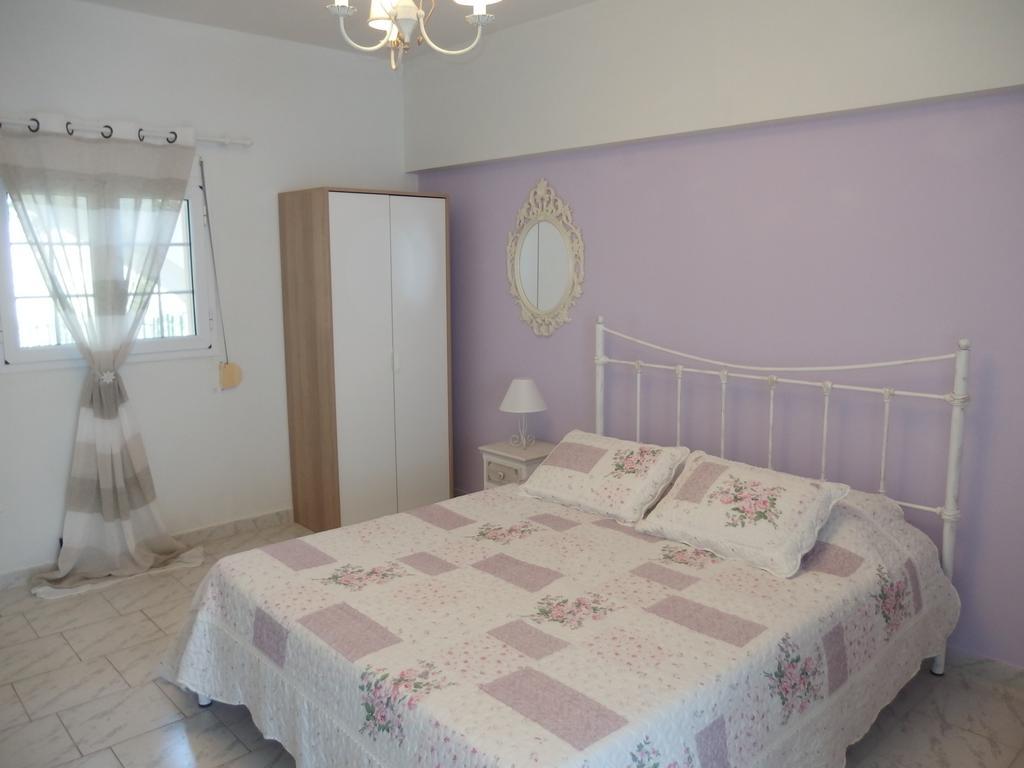 Christos Studios Zola Bagian luar foto